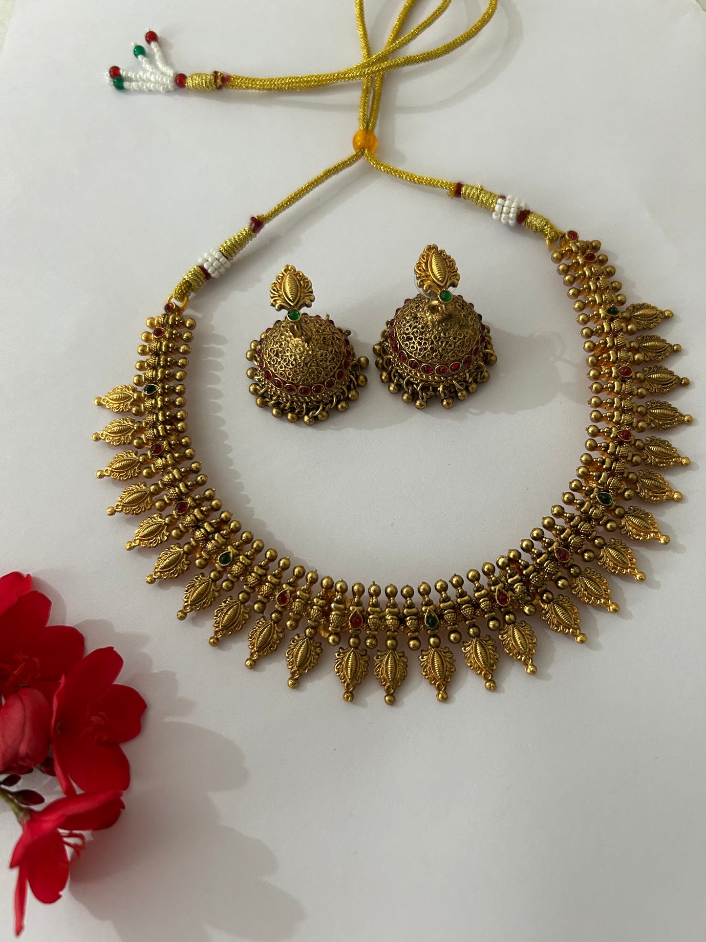 Antique necklace set